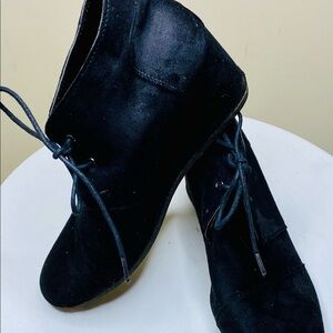 Pierre Dumas black wedge lace up bootie